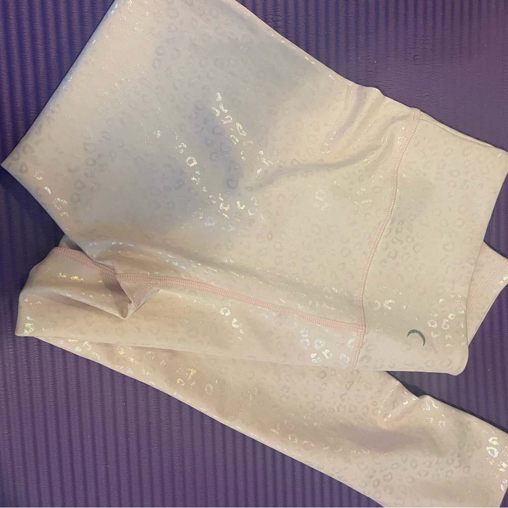 Shimmering White Leggings